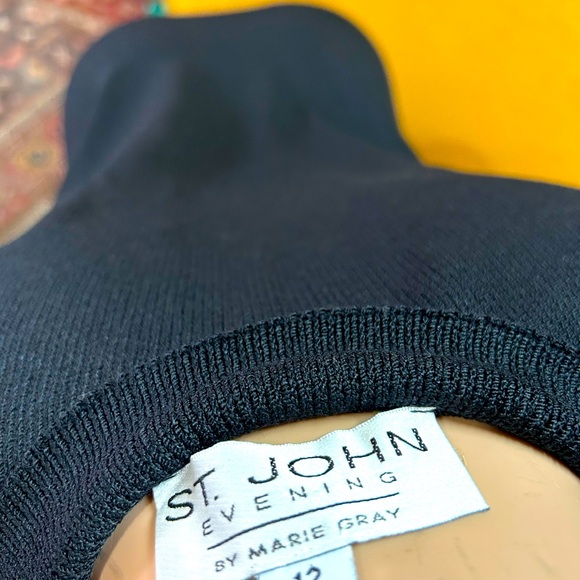 ST -John Evening Gowm size 12 - Picture 6 of 13